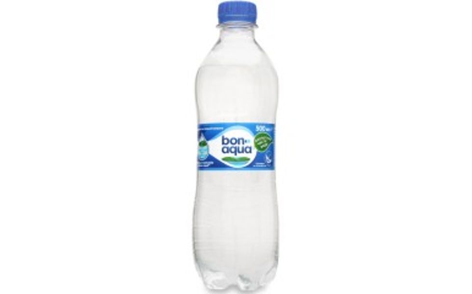 Фото Бонаква з газом в Pesto Cafe