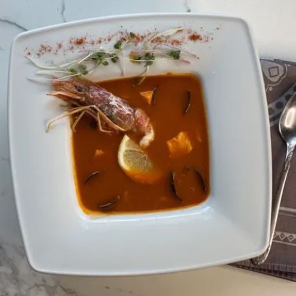 Фото Суп морской с морепродуктами и лососем в Felicita!