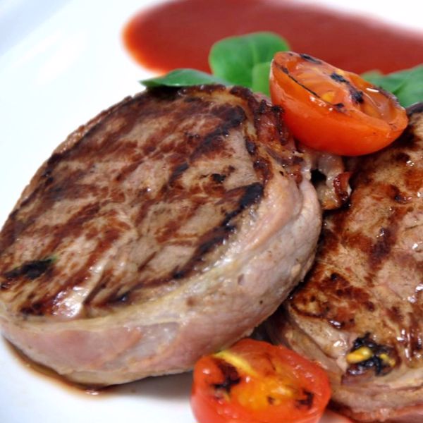 Фото Медальон із телятини BBQ у Petrus-ь