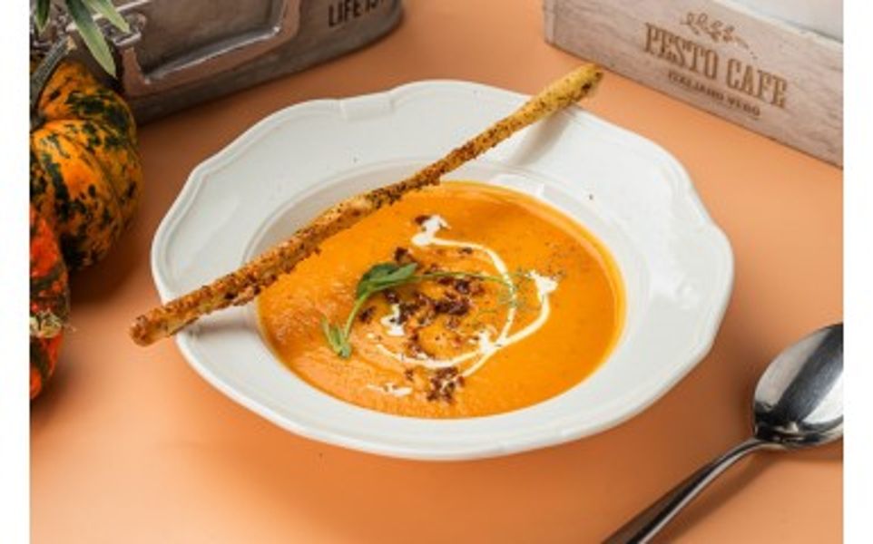 Фото Крем-суп з гарбуза в Pesto Cafe