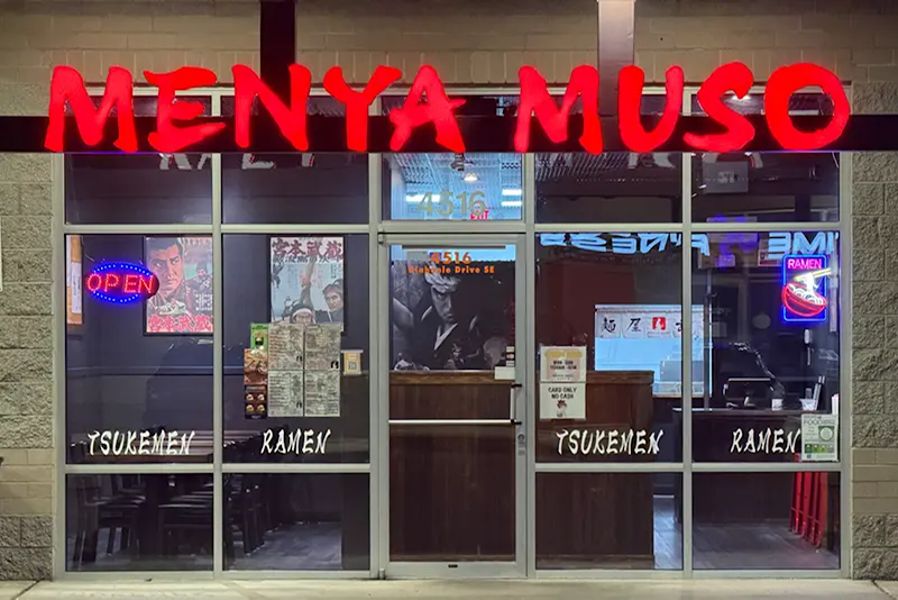 Фото Філадельфія з вугром у Menya Musashi 